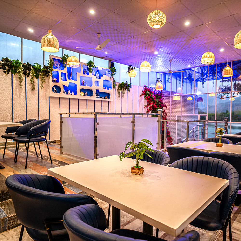 Dine at Mamma Mia – The Best Ganga View Restaurant in Rishikesh
